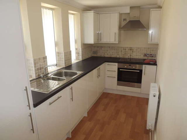  Image of 2 bedroom Flat for sale in Rawlyn Road Torquay TQ2 at Chelston Torquay Torquay, TQ2 6PL