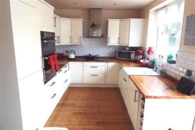  Image of 3 bedroom Detached house to rent in Rayleigh Road Hutton Brentwood CM13 at Brentwood, CM13 1BP