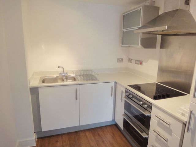 Image of 1 bedroom Flat to rent in Red Lion Lane Exeter EX1 at Red Lion Lane City Centre Exeter, EX1 2FG