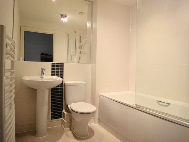  Image of 1 bedroom Flat to rent in Red Lion Lane Exeter EX1 at Red Lion Lane City Centre Exeter, EX1 2FG