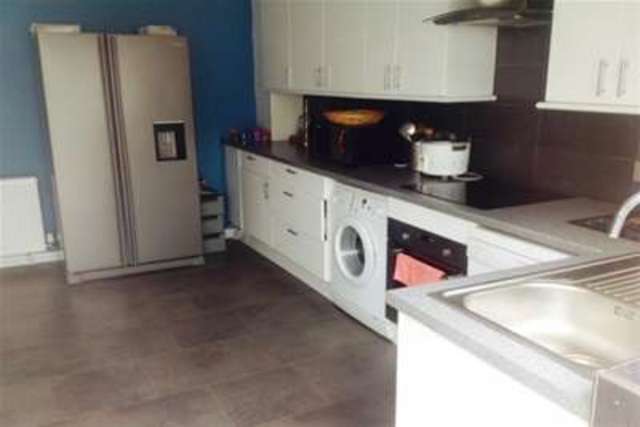  Image of 3 bedroom Terraced house to rent in Regency Court Brentwood CM14 at Brentwood, CM14 4LU