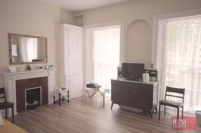  Image of Flat for sale in Regent Square London WC1H at Regent Square  London, WC1H 8HZ