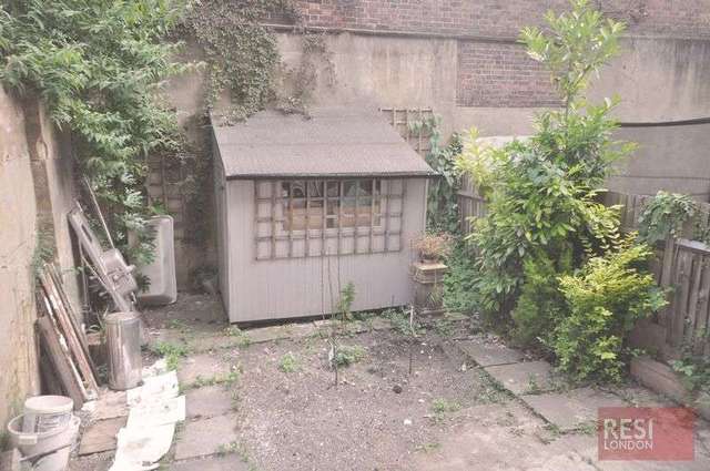  Image of Flat for sale in Regent Square London WC1H at Regent Square  London, WC1H 8HZ