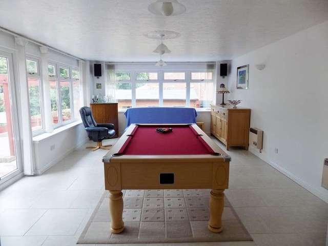  Image of 4 bedroom Detached house for sale in Rhodfa Ceirios Pen-Y-Fai Bridgend CF31 at Rhodfa Ceirios  Pen-y-fai, CF31 4GG