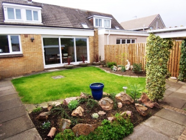  Image of 3 bedroom Semi-Detached house to rent in Riccarton Mains Road Currie EH14 at Currie Edinburgh Edinburgh, EH14 5NE