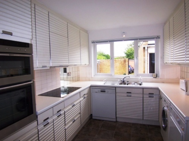  Image of 3 bedroom Semi-Detached house to rent in Riccarton Mains Road Currie EH14 at Currie Edinburgh Edinburgh, EH14 5NE