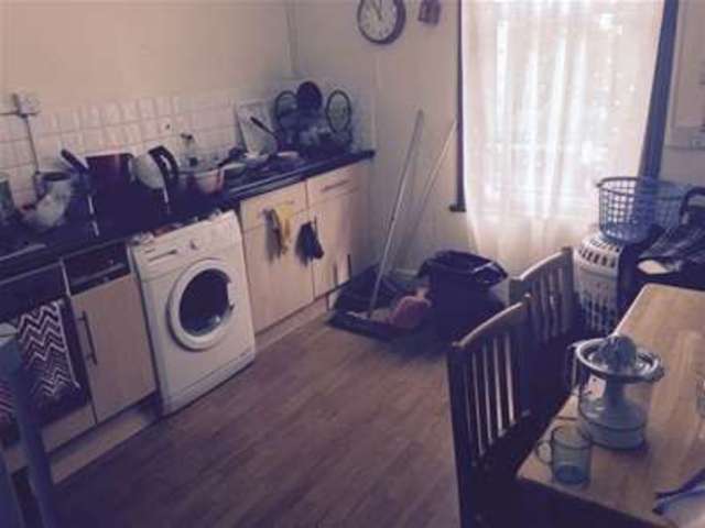  Image of 2 bedroom Flat to rent in Richmond Road Ilford IG1 at Richmond Road  Ilford, IG1 1JY