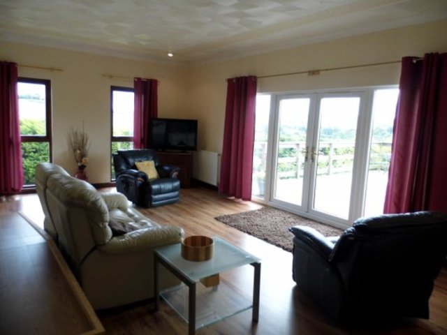  Image of 4 bedroom Bungalow for sale in Rigg Road Cumnock KA18 at Cumnock Ayrshire Cumnock, KA18 3JB