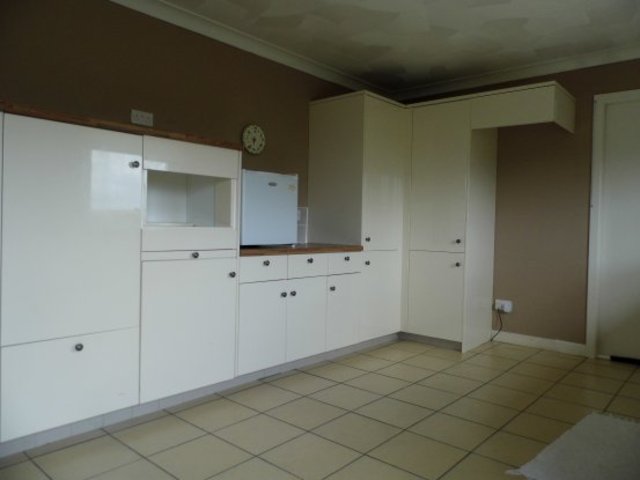  Image of 4 bedroom Bungalow for sale in Rigg Road Cumnock KA18 at Cumnock Ayrshire Cumnock, KA18 3JB