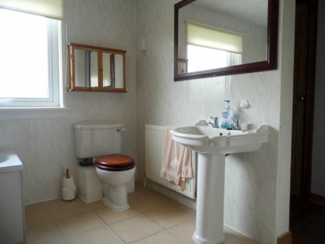  Image of 4 bedroom Bungalow for sale in Rigg Road Cumnock KA18 at Cumnock Ayrshire Cumnock, KA18 3JB