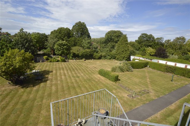  Image of 2 bedroom Apartment to rent in River Court Taplow Maidenhead SL6 at Taplow Maidenhead Maidenhead, SL6 0AU