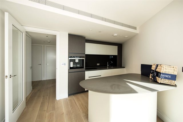  Image of 1 bedroom Flat to rent in Riverlight Quay London SW8 at Nine Elms, SW8 5AW