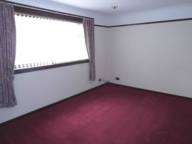  Image of 3 bedroom Flat to rent in Robertson Road Lhanbryde Elgin IV30 at Lhanbryde Moray Moray, IV30 8QQ