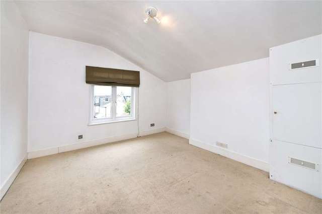  Image of 2 bedroom Flat for sale in Rocks Lane London SW13 at Rocks Lane  London, SW13 0DB
