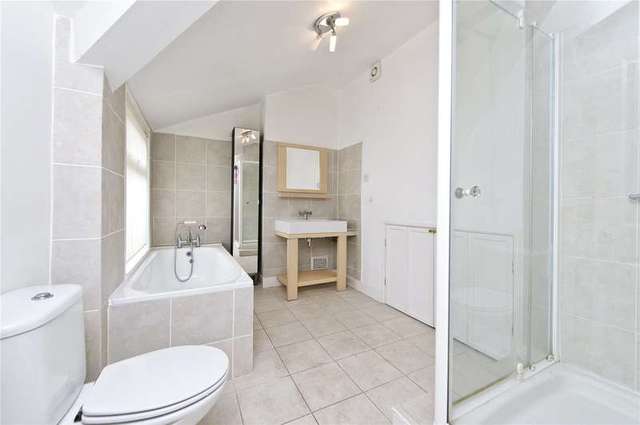  Image of 2 bedroom Flat for sale in Rocks Lane London SW13 at Rocks Lane  London, SW13 0DB