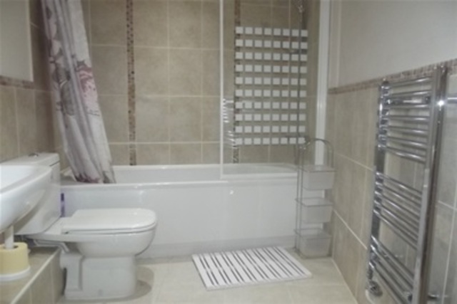  Image of 1 bedroom Flat to rent in Adelaide Place Canterbury CT1 at Canterbury, CT1 2QA