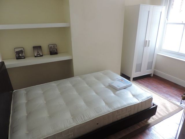  Image of 5 bedroom Terraced house to rent in Romsey Road Winchester SO22 at Romsey Road  Winchester, SO22 5DL