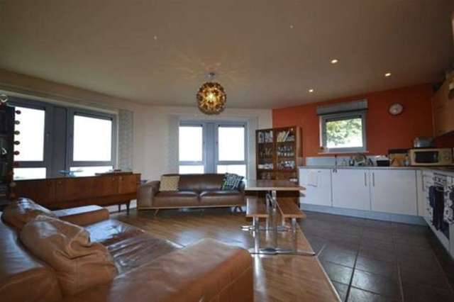  Image of 2 bedroom Flat to rent in Rosedene Terrace London E10 at London, E10 5RX