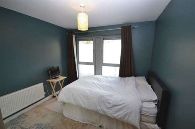  Image of 2 bedroom Flat to rent in Rosedene Terrace London E10 at London, E10 5RX