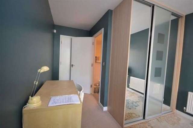  Image of 2 bedroom Flat to rent in Rosedene Terrace London E10 at London, E10 5RX