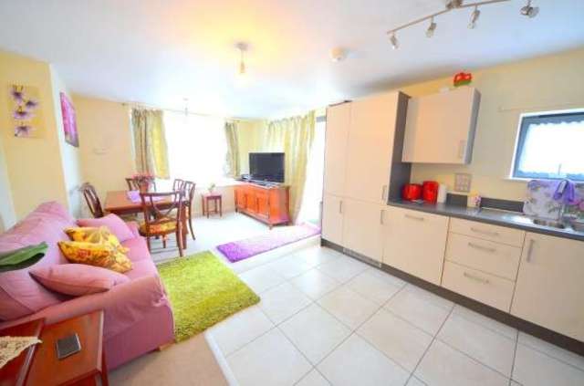  Image of 1 bedroom Apartment to rent in Pooles Park London N4 at Pooles Park  Islington, N4 3FD