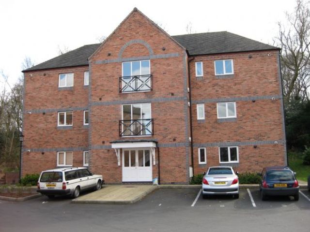  Image of 2 bedroom Flat to rent in Round Hill Wharf Kidderminster DY11 at Round Hill Wharf Park Lane Kidderminster, DY11 6US