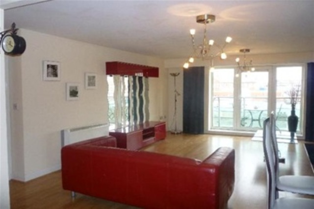 Image of 3 bedroom Flat to rent in Westfield Terrace Sheffield S1 at Sheffield, S1 4GG