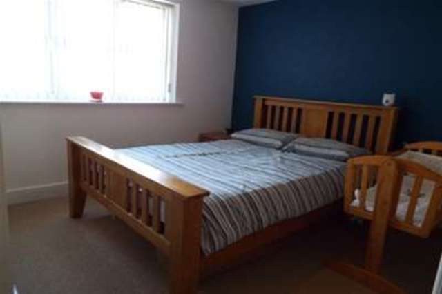  Image of 2 bedroom Flat to rent in Royal Troon Drive Wakefield WF1 at Wakefield, WF1 4JJ