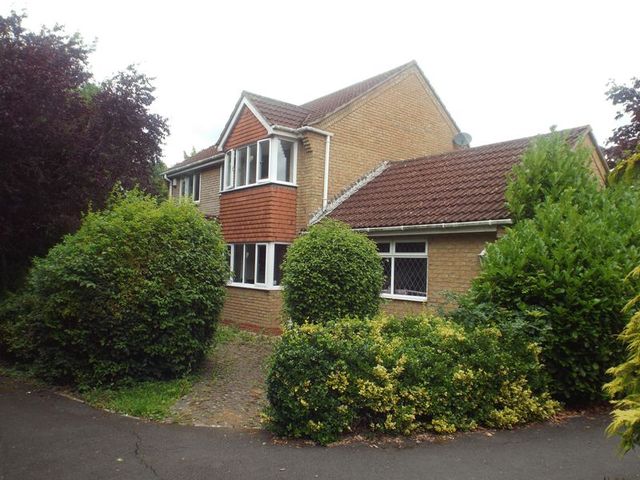  Image of 4 bedroom Detached house for sale in Saffron Meadow Calne SN11 at Saffron Meadow  Calne, SN11 0RR
