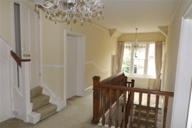  Image of 7 bedroom Detached house to rent in Oakhurst Sayers Common Hassocks BN6 at Hassocks, BN6 9JA