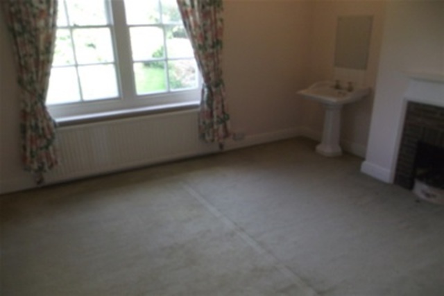 Image of 7 bedroom Detached house to rent in Oakhurst Sayers Common Hassocks BN6 at Hassocks, BN6 9JA