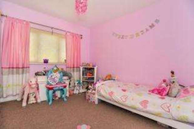  Image of 4 bedroom Detached house for sale in Scholars Way Mansfield NG18 at Mansfield Nottinghamshire Mansfield, NG18 4YT