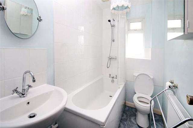  Image of 1 bedroom Apartment for sale in Carvel Way Littlehampton BN17 at Carvel Way Littlehampton Toddington, BN17 6RL