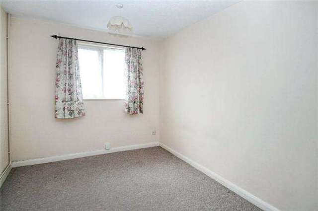  Image of 1 bedroom Apartment for sale in Carvel Way Littlehampton BN17 at Carvel Way Littlehampton Toddington, BN17 6RL