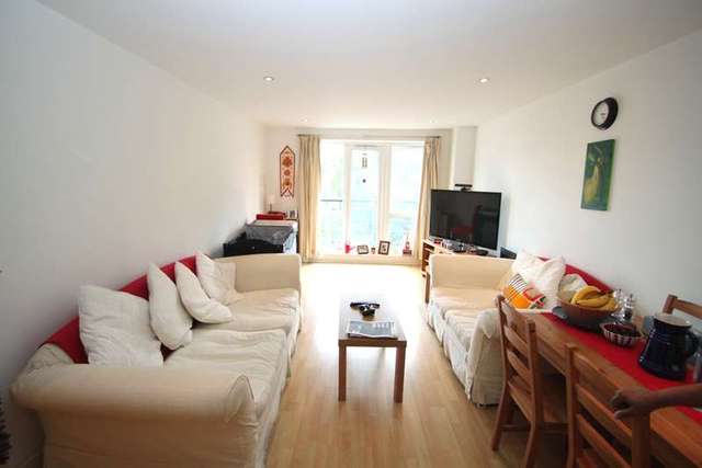  Image of 2 bedroom Flat to rent in Royal Quarter Seven Kings Way Kingston upon Thames KT2 at Kingston Upon Thames Surrey, KT2 5BU