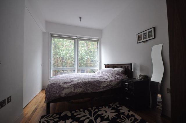  Image of 3 bedroom Flat for sale in Shaftesbury Avenue London WC2H at Shaftesbury Avenue  London, WC2H 8AN