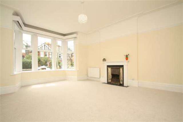  Image of 2 bedroom Flat for sale in Shakespeare Road Worthing BN11 at West Worthing, BN11 4AS