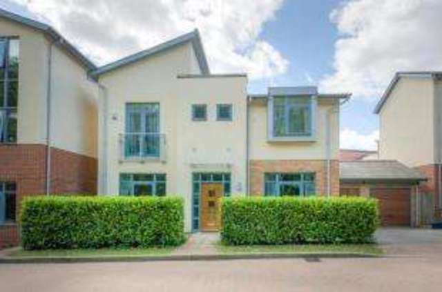  Image of 5 bedroom Detached house for sale in Shelsley Avenue Ashland Milton Keynes MK6 at Ashland Milton Keynes Simpson, MK6 4AW