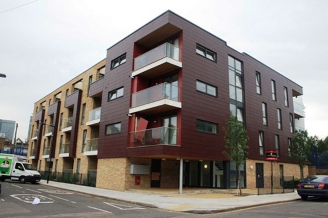  Image of 1 bedroom Flat for sale in Annabel Close London E14 at Annabel Close  London, E14 6DP