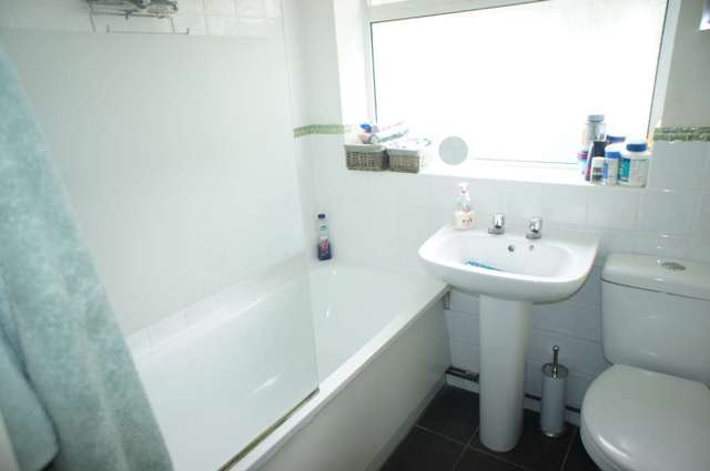  Image of 2 bedroom Maisonette for sale in Sheridan Avenue Caversham Reading RG4 at Sheridan Avenue Caversham Reading, RG4 7QB