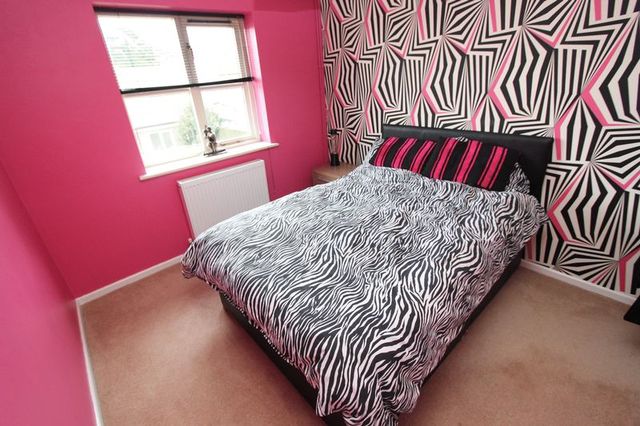  Image of 2 bedroom Flat for sale in Grove Road Shirley Southampton SO15 at Grove Road Shirley Southampton, SO15 3GG