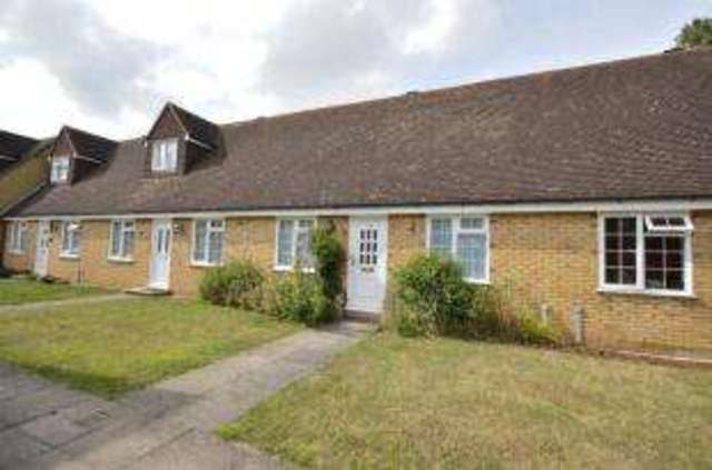  Image of 1 bedroom Bungalow for sale in Drewsteignton Shoeburyness Southend-on-Sea SS3 at Shoeburyness Southend-on-Sea North Shoebury, SS3 8BA