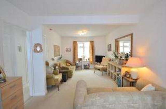  Image of 1 bedroom Bungalow for sale in Drewsteignton Shoeburyness Southend-on-Sea SS3 at Shoeburyness Southend-on-Sea North Shoebury, SS3 8BA