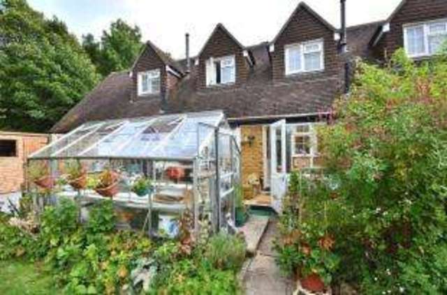 Image of 1 bedroom Bungalow for sale in Drewsteignton Shoeburyness Southend-on-Sea SS3 at Shoeburyness Southend-on-Sea North Shoebury, SS3 8BA