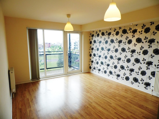  Image of 2 bedroom Flat to rent in Shuna Crescent Glasgow G20 at Maryhill Glasgow Glasgow, G20 9QS