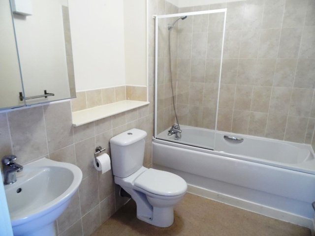  Image of 2 bedroom Flat to rent in Shuna Crescent Glasgow G20 at Maryhill Glasgow Glasgow, G20 9QS