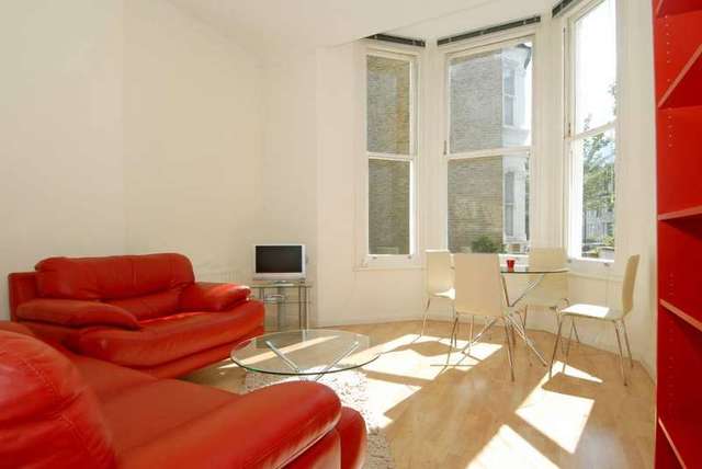  Image of 1 bedroom Ground Flat to rent in Sinclair Road London W14 at Sinclair Road  London, W14 0NP