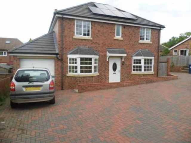  Image of 4 bedroom Detached house for sale in Skelton Road Brotton Saltburn-by-the-Sea TS12 at Saltburn-By-The-Sea Cleveland Saltburn-By-The-Sea, TS12 2TJ