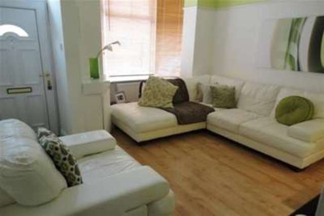  Image of 2 bedroom Detached house to rent in Smithpool Road Fenton Stoke-on-Trent ST4 at Stoke-on-Trent, ST4 4PW