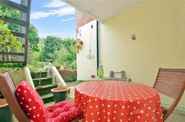  Image of 2 bedroom Flat for sale in Smoke Lane Reigate RH2 at Reigate Surrey Reigate, RH2 7HJ